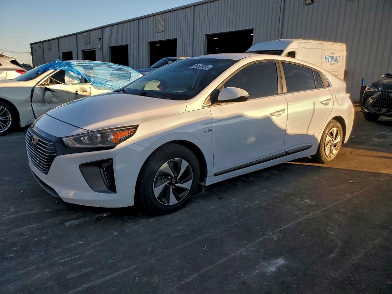 Фото 1 - HYUNDAI IONIQ