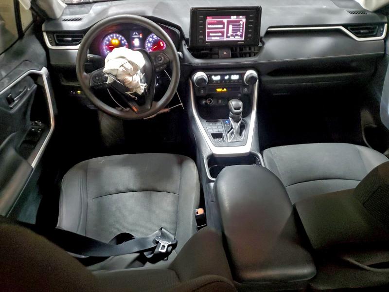 Фото 8 - TOYOTA RAV4