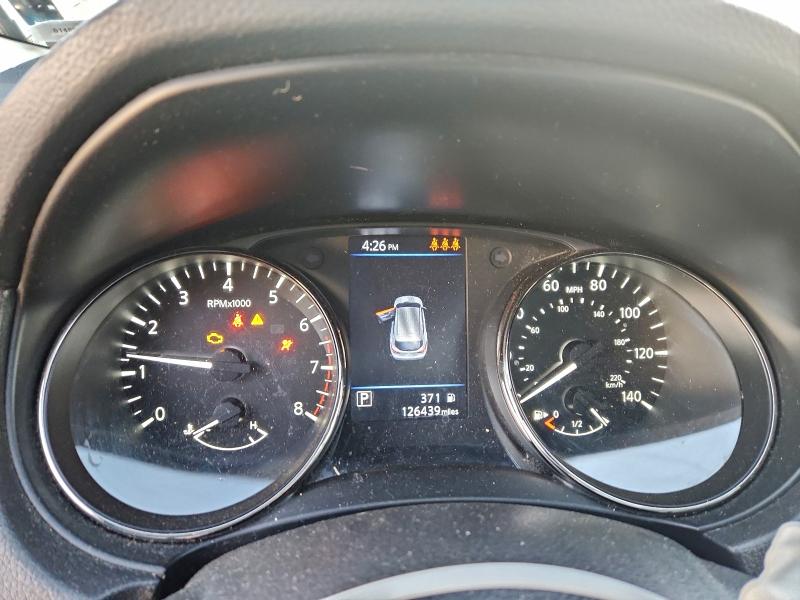 Фото 9 - NISSAN ROGUE