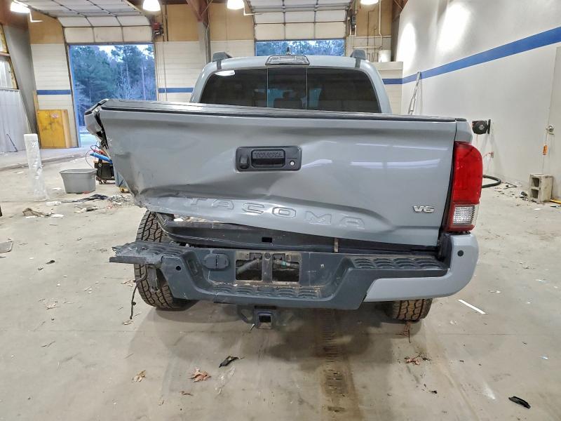 Фото 6 - TOYOTA TACOMA