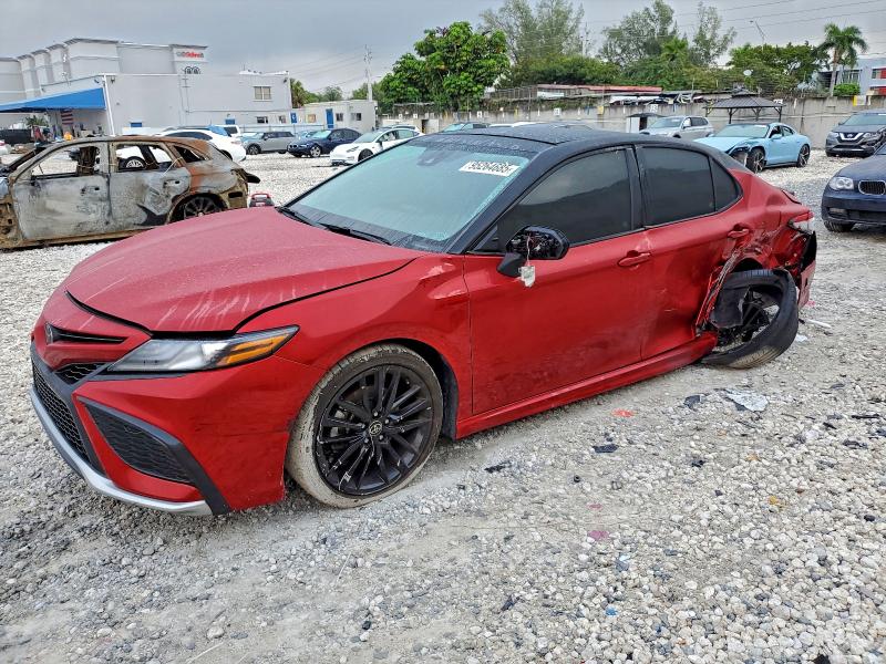 Фото 1 - TOYOTA CAMRY