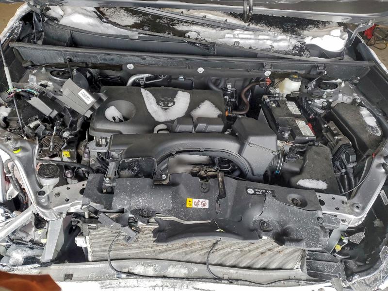 Фото 11 - TOYOTA RAV4