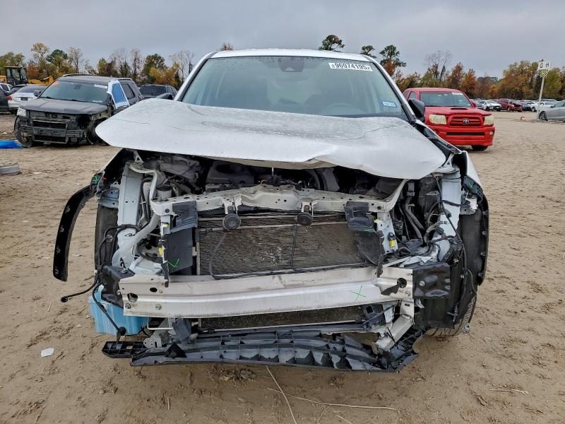 Фото 5 - TOYOTA RAV4