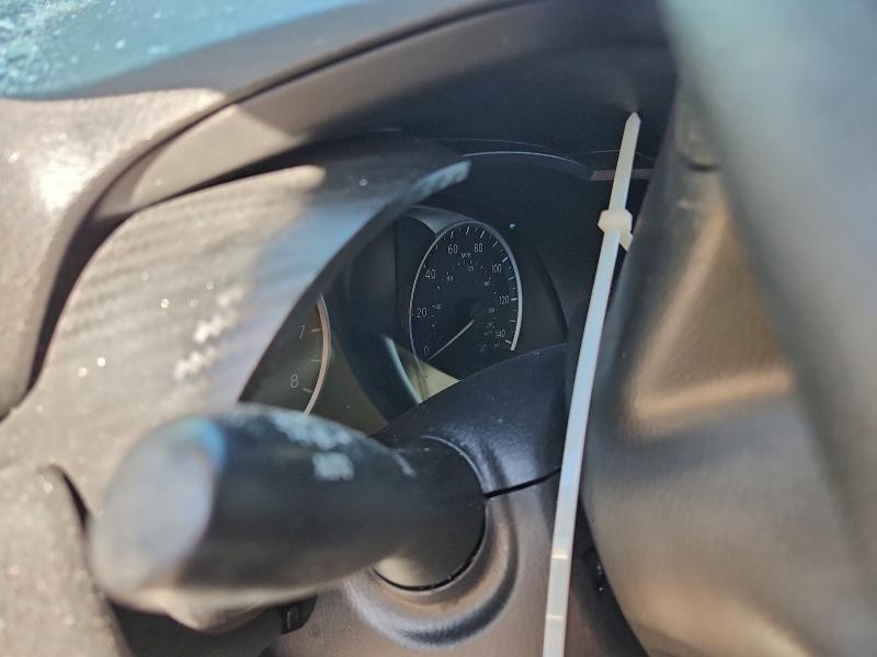 Фото 9 - NISSAN VERSA