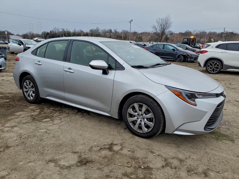 Фото 4 - TOYOTA COROLLA