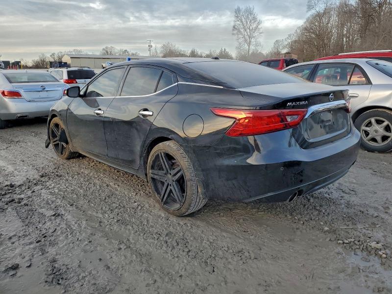 Фото 2 - NISSAN MAXIMA