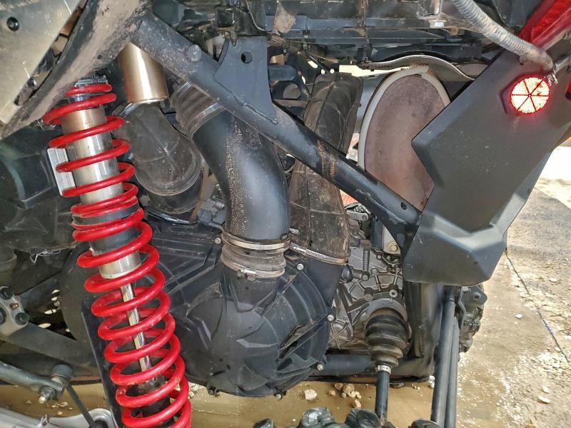 CAN-AM MAVERICK X 2024