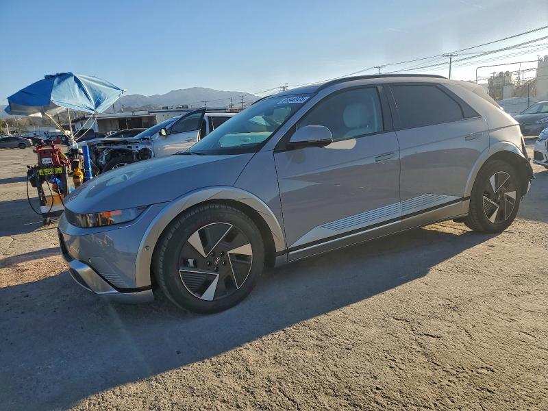 Фото 1 - HYUNDAI IONIQ