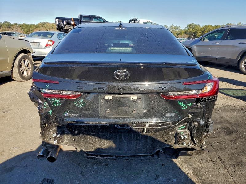 Фото 6 - TOYOTA CAMRY