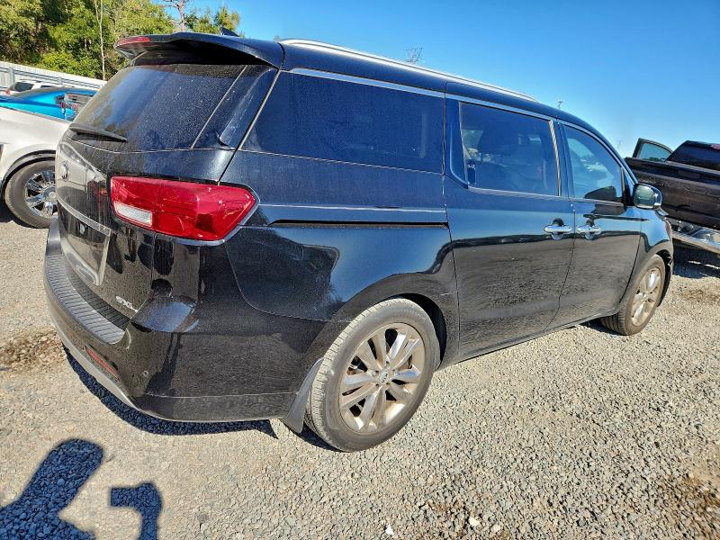 Фото 3 - KIA SEDONA