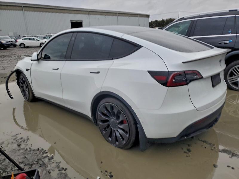 Фото 2 - TESLA MODEL Y