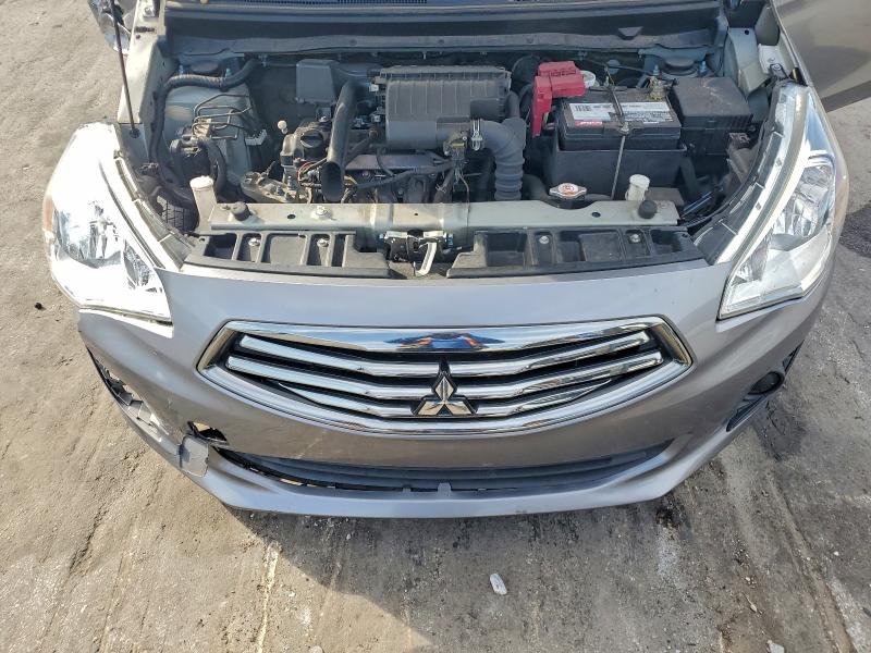 Фото 11 - MITSUBISHI MIRAGE