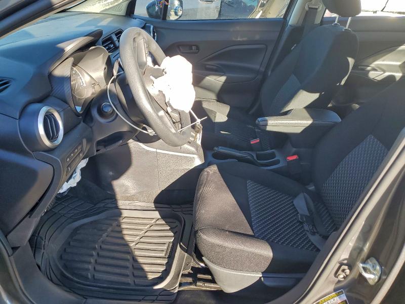 Фото 7 - NISSAN VERSA