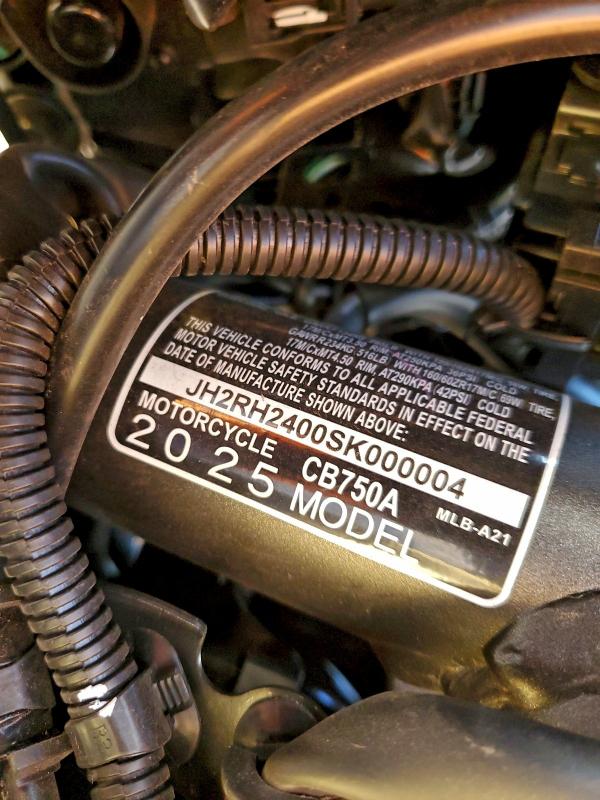 Фото 9 - HONDA CB750 A