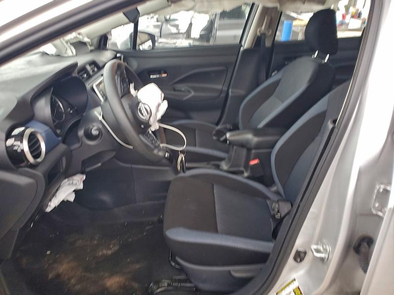 Фото 7 - NISSAN VERSA