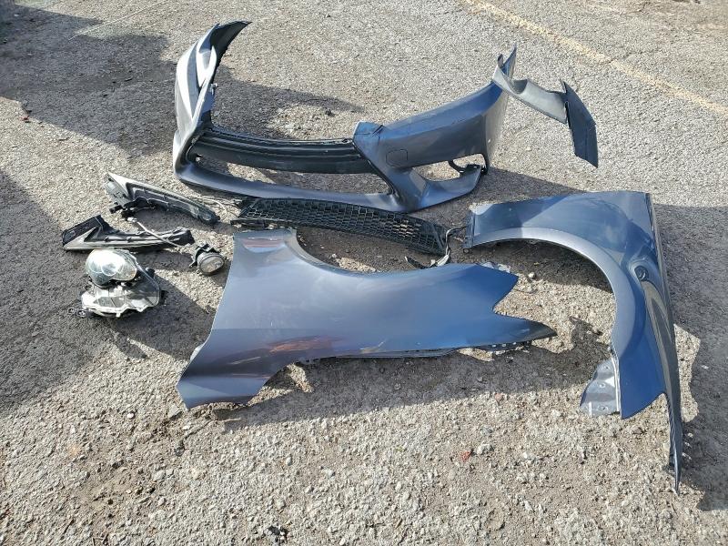 Фото 12 - LEXUS IS