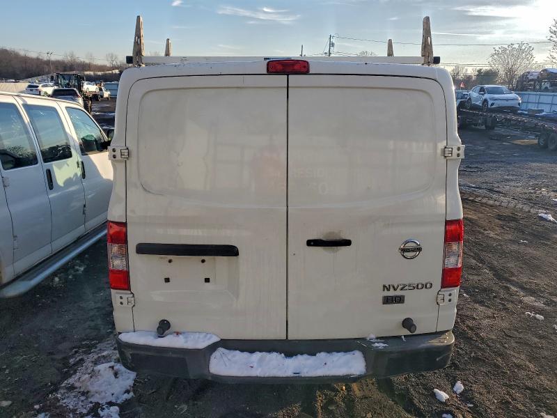 Фото 6 - NISSAN NV