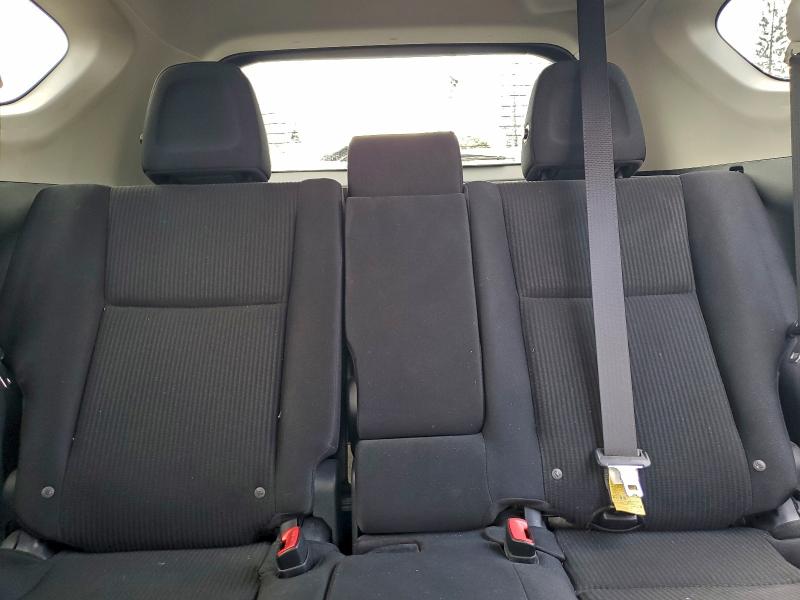 Фото 10 - TOYOTA RAV4