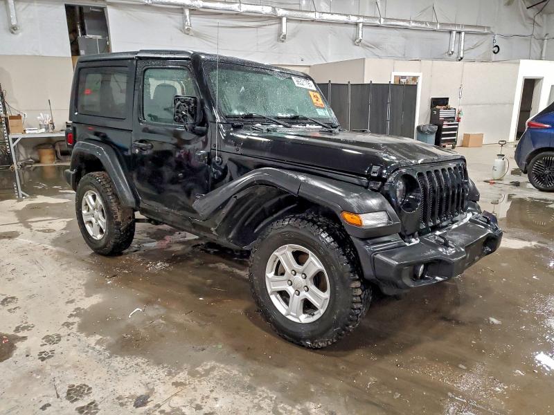 Фото 4 - JEEP WRANGLER