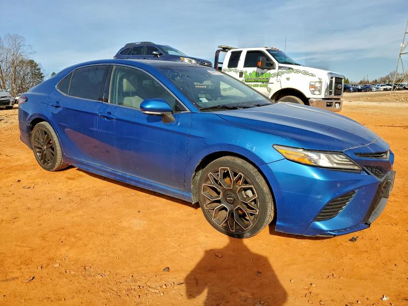 Фото 4 - TOYOTA CAMRY