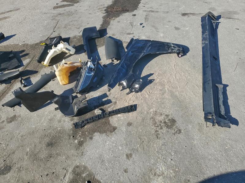 Фото 12 - MAZDA 3