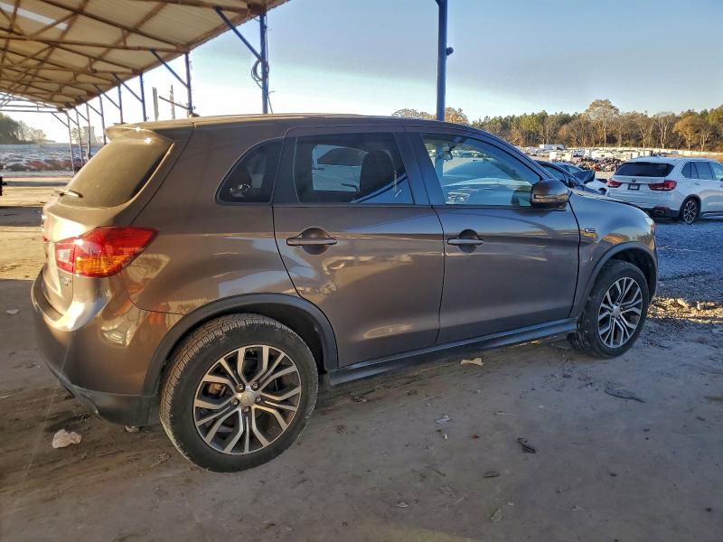 Фото 3 - MITSUBISHI OUTLANDER