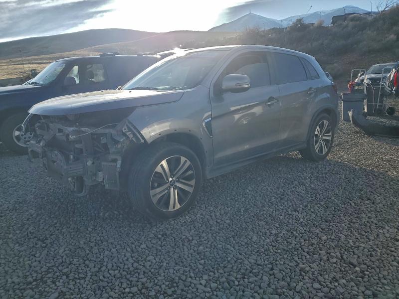 Фото 1 - MITSUBISHI OUTLANDER