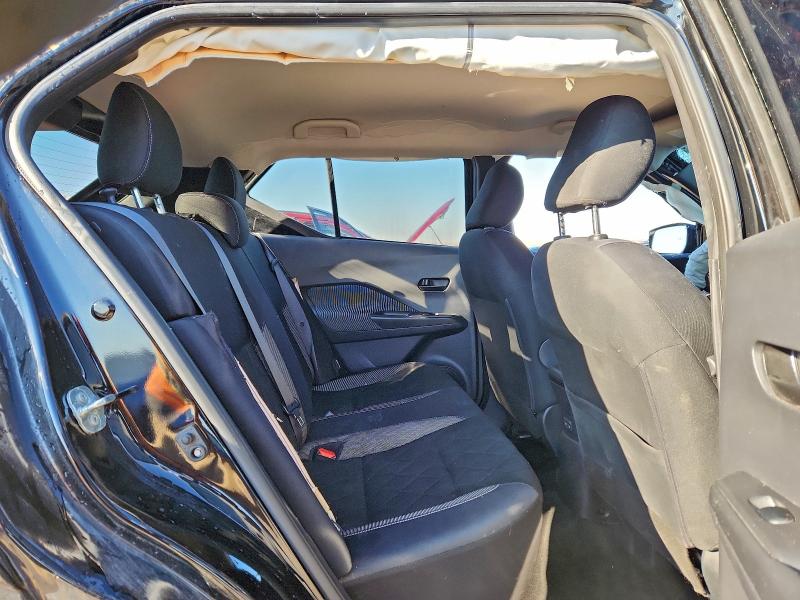 Фото 11 - NISSAN KICKS