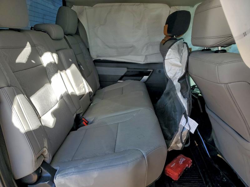 Фото 10 - TOYOTA TUNDRA