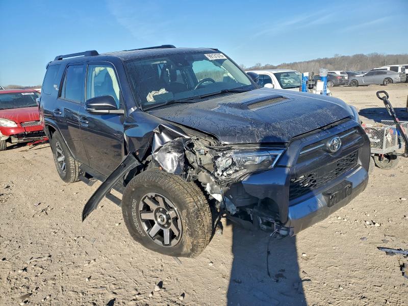 Фото 4 - TOYOTA 4RUNNER