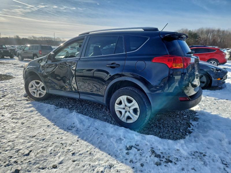 Фото 2 - TOYOTA RAV4