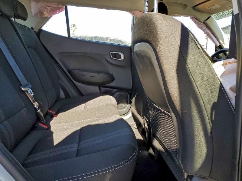 Фото 11 - HYUNDAI VENUE