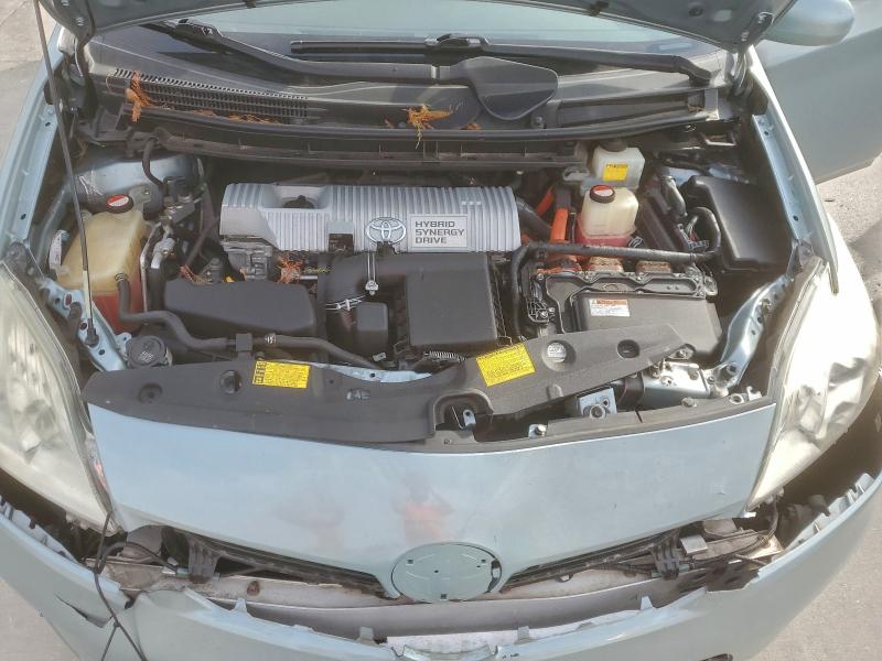 Фото 12 - TOYOTA PRIUS
