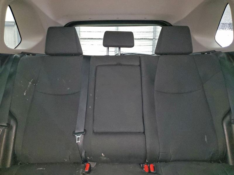 Фото 10 - TOYOTA RAV4