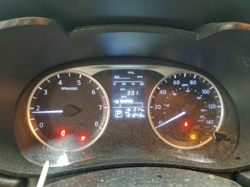 Фото 9 - NISSAN VERSA