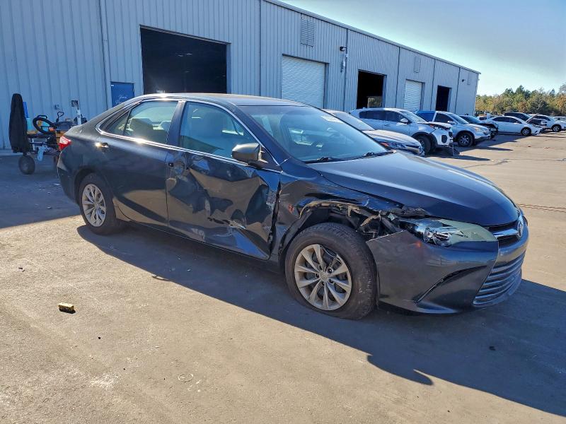 Фото 4 - TOYOTA CAMRY