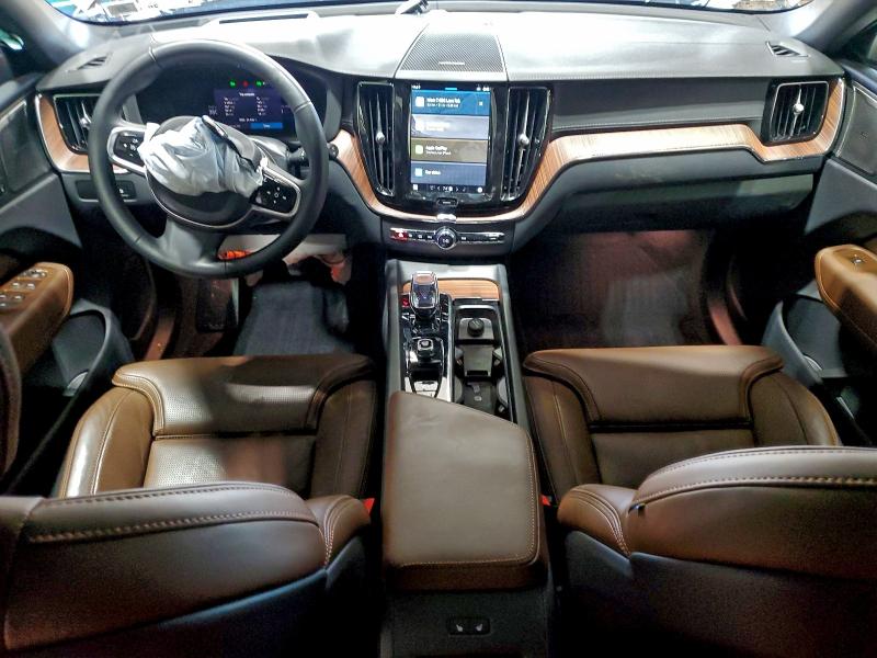 VOLVO XC60 ULTRA 2025 VIN YV4H60RM0S1050169