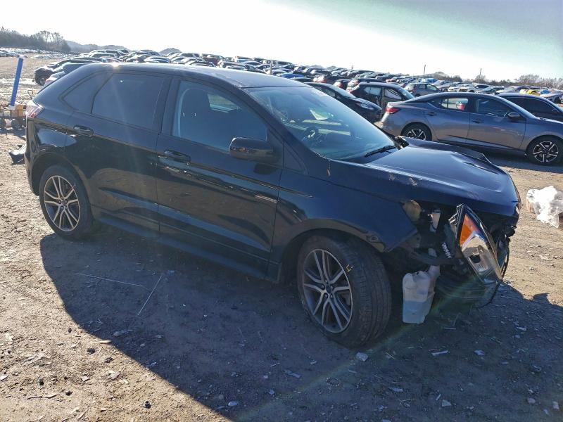 Фото 4 - FORD EDGE