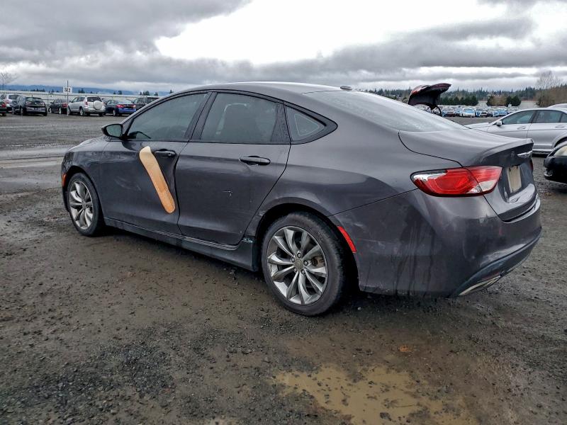 Фото 2 - CHRYSLER 200