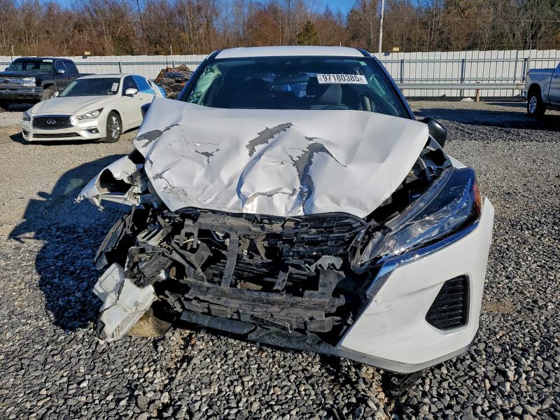 Фото 5 - NISSAN KICKS