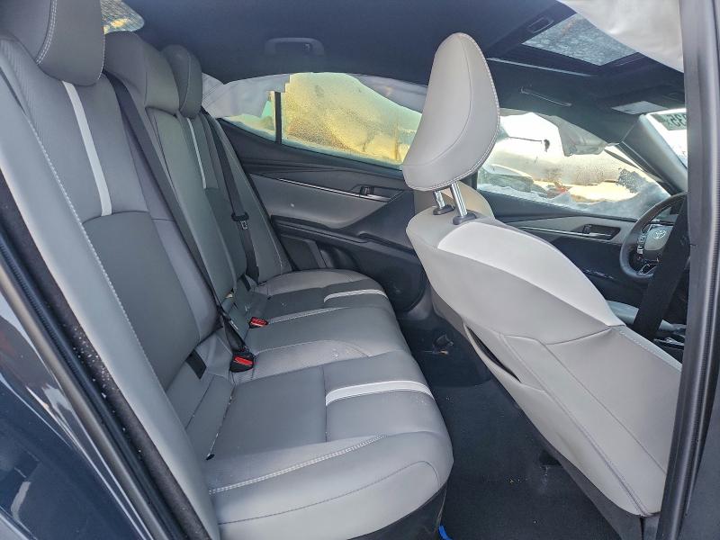 Фото 10 - TOYOTA CAMRY