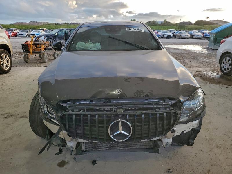 Фото 5 - MERCEDES-BENZ E-CLASS