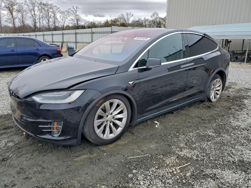Фото 1 - TESLA MODEL X