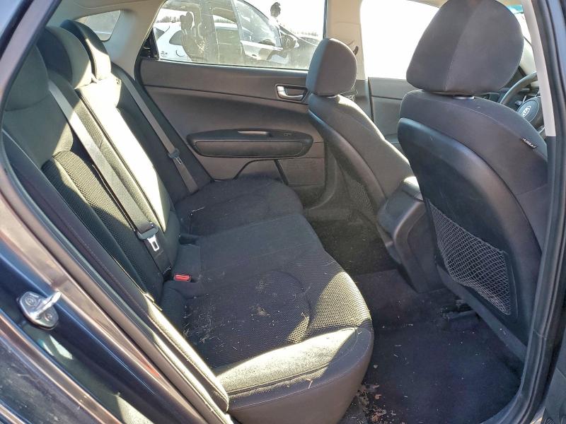 Фото 10 - KIA OPTIMA