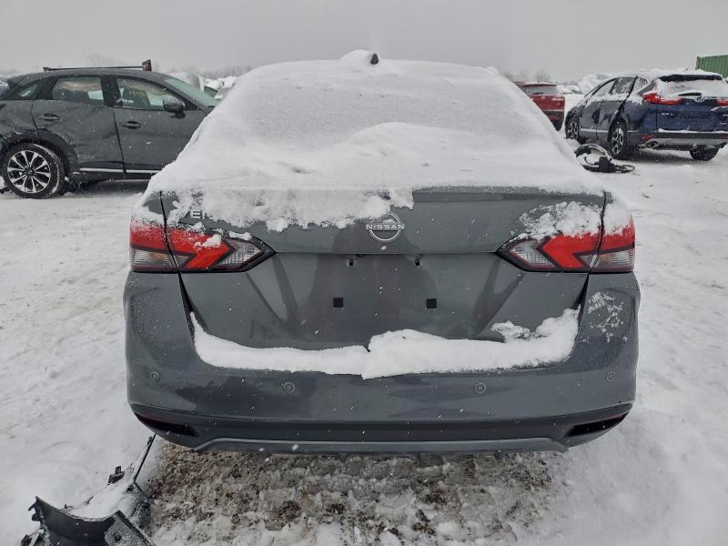 Фото 6 - NISSAN VERSA