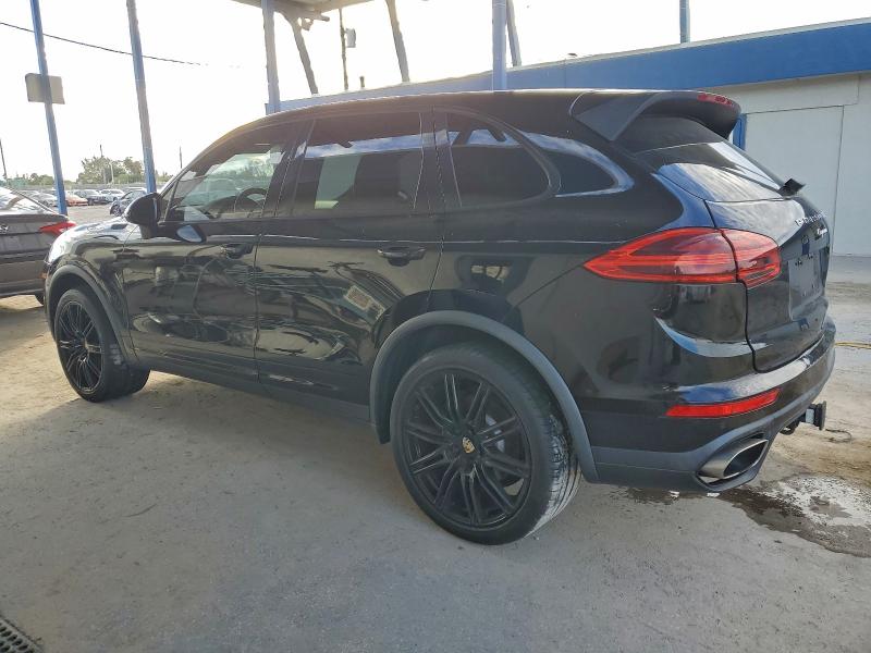 Фото 2 - PORSCHE CAYENNE