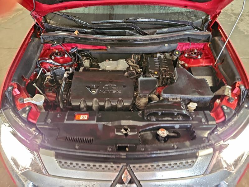 Фото 12 - MITSUBISHI OUTLANDER