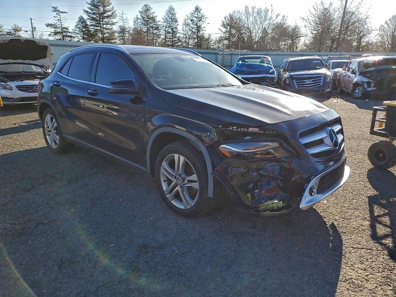 Фото 4 - MERCEDES-BENZ GLA-CLASS