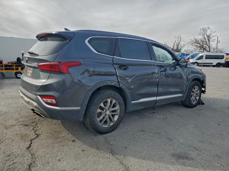 Фото 3 - HYUNDAI SANTA FE