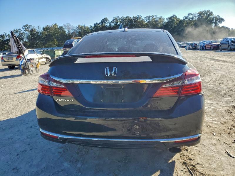 Фото 6 - HONDA ACCORD